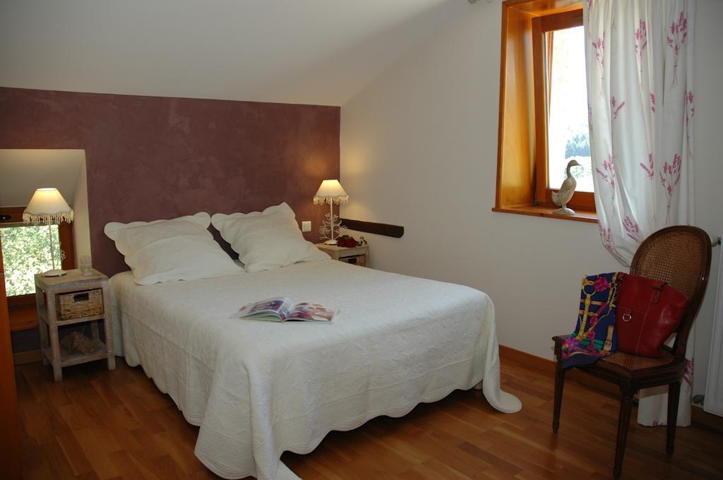 La Croix De Saburin Bed and Breakfast Quincié-en-Beaujolais Δωμάτιο φωτογραφία